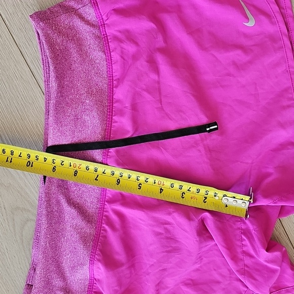 Nike Dri Fit Hot Pink / Purple Athletic Activewear Shorts, Medium - Picture 11 of 14